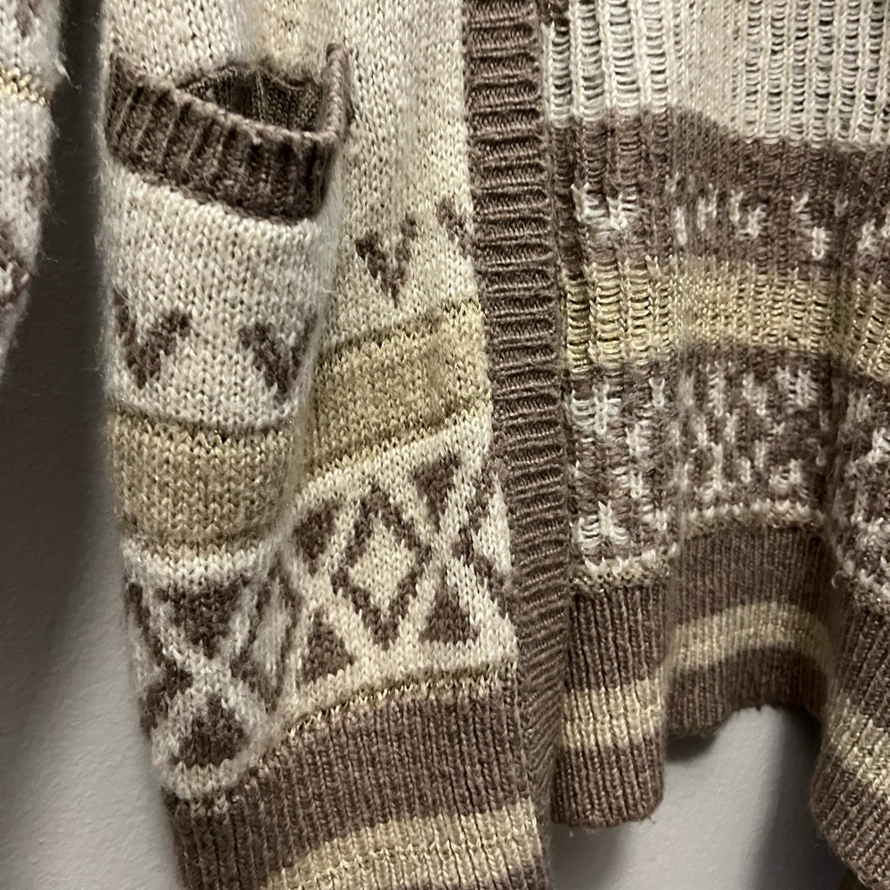 Neutral Aztec Print Cardigan - Picture 5 of 13